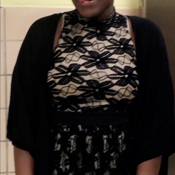 a pretty dress , nice fitting ... GREAT material! - Picture 1 of 4